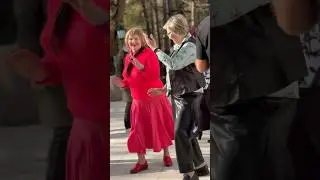 Закружила ламбада 