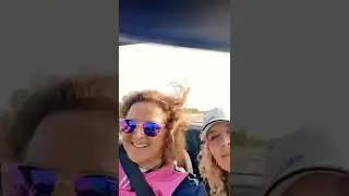 Oben ohne mit dem Cabrio durch Santanyi, Mallorca