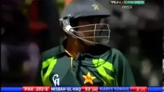 Prosper Utseya Amazing Catch-Pakistan vs Zimbabwe:1st ODI 27 August 2013