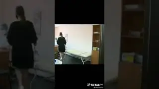 Стой сука😂😄😅