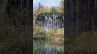 Autumn walk through Plitvice Lakes national park in Croatia 🍁🍃🍂