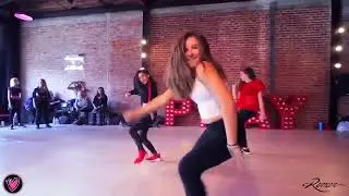 Mackenzie Ziegler , Jayden B , Saryna G ''Wolves'' Dance Combo