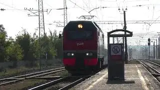 ЭП2к-426 с поездом №713 Санкт-Петербург - Самара "Стриж"