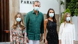 Los Reyes y sus hijas apoyan el teatro en Mérida