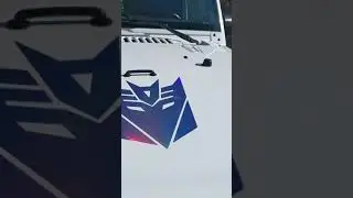 Holographic blue vinyl hood decal for the Wrangler