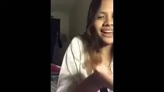 Budak Sekolah Menengah main vibrator sambil live sembang lucah