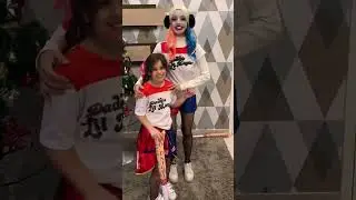 ARLEQUINA APRESENTANDO A SUA FILHA 