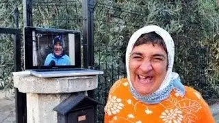 Sivaslı Teyze öyle bir dua ettiki yüzü güldü :)