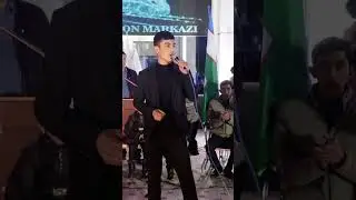 G'iyosbek Guitara. 