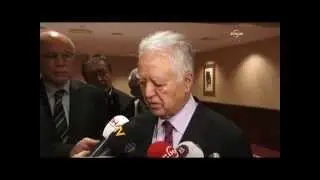 Loğoğlu' ndan uçak açıklaması...