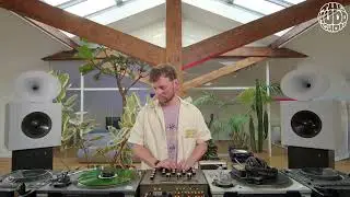Tho | themuddshow