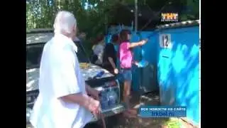 Быстро и дружно обновили старый забор