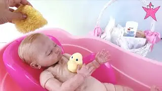 Rutina de baño de Melanie mi bebé reborn