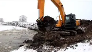 Гусеничный экскаватор HYUNDAI R250 RY4832