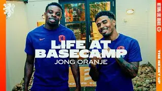 LIFE AT BASECAMP #JongOranje! 🏡😎 ft. Noah Ohio & Ian Maatsen 🎥🤣