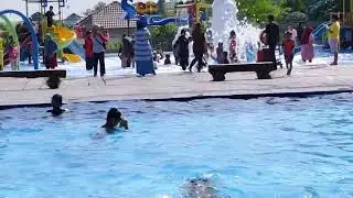 liburan bersama keluarga #kolamrenang #sentosa #pekanbaru #vidio #vidioyoutube #vidioviral
