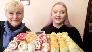 Mukbang with mom/Mukbang. Rolls.