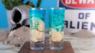 Alien Brain Shooters 👽 Halloween Drink Idea! 