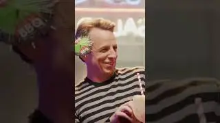 Seth Meyers regrets his question. #shorts #DesusAndMero