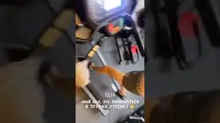 Глент.Влад А4 на тренировке (голый)
