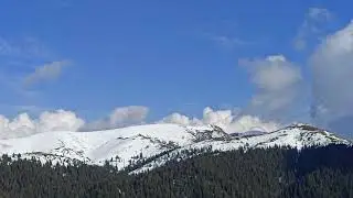 Timelapse peste Șaua Gropșoarele, în Munții Ciucaș