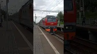 Электровоз ЭП2К-368 + приветливая бригада 