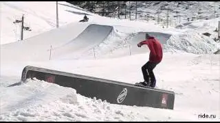 Фронтсайд 180 ин на сноуборде (Frontside 180 in Snowboard)