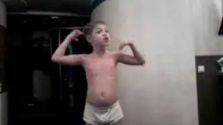 равшану 8 лет.3gp