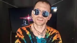 человек уезжает или бежит