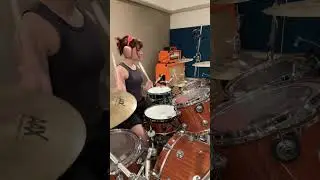 The Warning | Pau || Queens Of The Stone Age - No One Knows