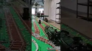 лего изумрудная ночь выходит с пассажирским поездом 