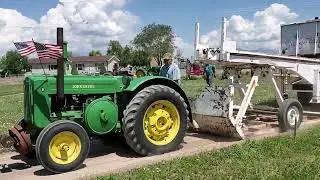 Antique Tractor Pull - 2023