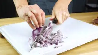 How to Mince an Onion