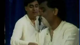 Har Taraf Har Jagha Beshumaar Aadmi