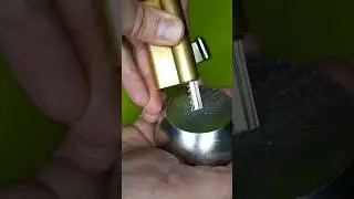СПОСОБ КАК ВЫТАЩИТЬ КЛЮЧ СЛОМАНЫЙ
