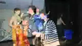 Nat and Alex Wolff - The Party (Lyrics)