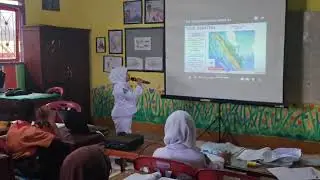 Zaza si Guru Cilik