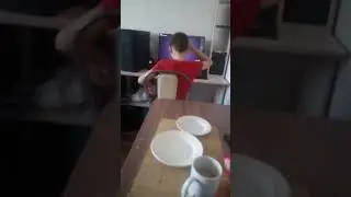 Женя Иванов