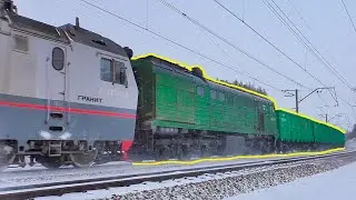 Серый 2ЭС10. Половинка 2ТЭ10М и НОВЫЕ Полувагоны!