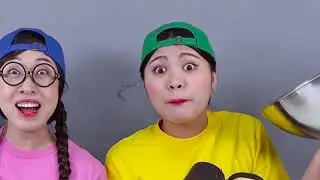 REAL FOOD VS GUMMY CHOCOLATE FOOD CHALLENGE 젤리 초콜릿 챌린지 DONA 도나