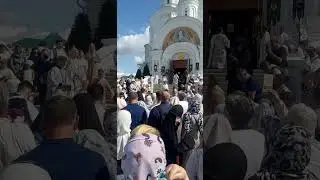 Где вы Православный народ? Все в суете и мирских делах? 45-46 секунда внимание на женщину.