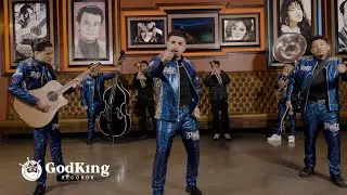 Mucho Tiempo Batallé | Los De Porte Fino (Video Oficial)