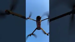 DJI Mavic 3 Pro Launch and Land #shorts  #drone #dronevideo #dji #quadcopter #djiair3 #mavic