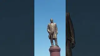 ISLOM KAREMOV 1-PREZIDINTIMIZ
