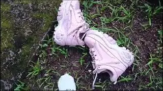 Take off shoes of my girlfriend and...