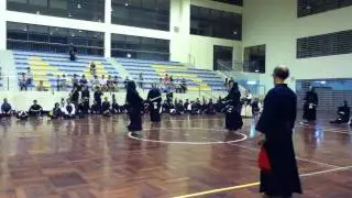 Thong san vs Pow