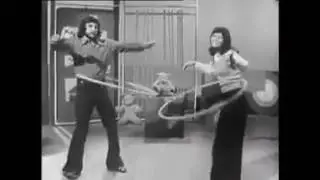 Play School - John W and Lorraine - Hoola Hoop