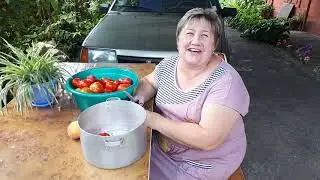 Проще простого консервируем томат из помидоров.