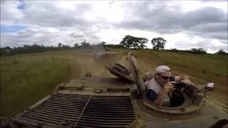 How Stearing on a tank works