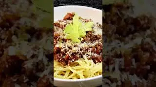 BOLONEZ SOSLU SPAGETTİ MAKARNA